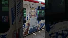 2330系モ2332ウマ娘シンデレラグレイラッピング車両　2025年5月31日国府宮駅のサムネイル画像